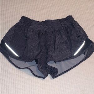 lululemon hotty hot short